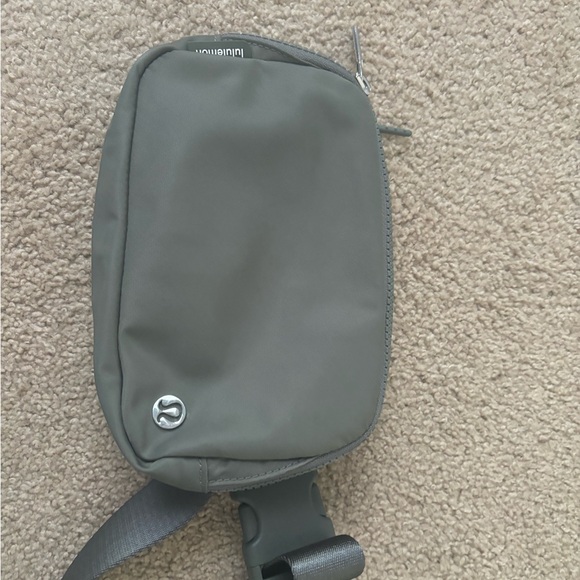 lululemon athletica Handbags - Lululemon everywhere beltbag 1L